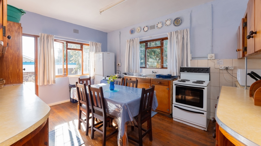7 Bedroom Property for Sale in Struisbaai Western Cape